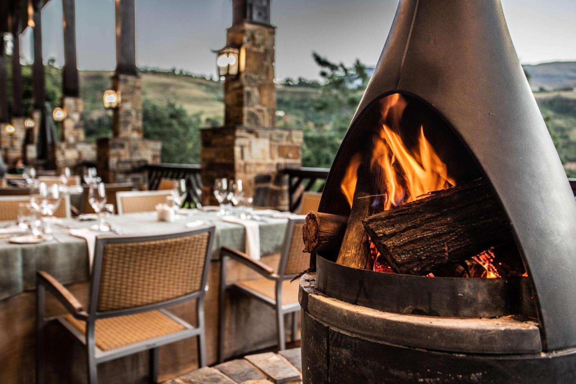 Drakensberg Sun Resort Cathkin Park Exterior photo