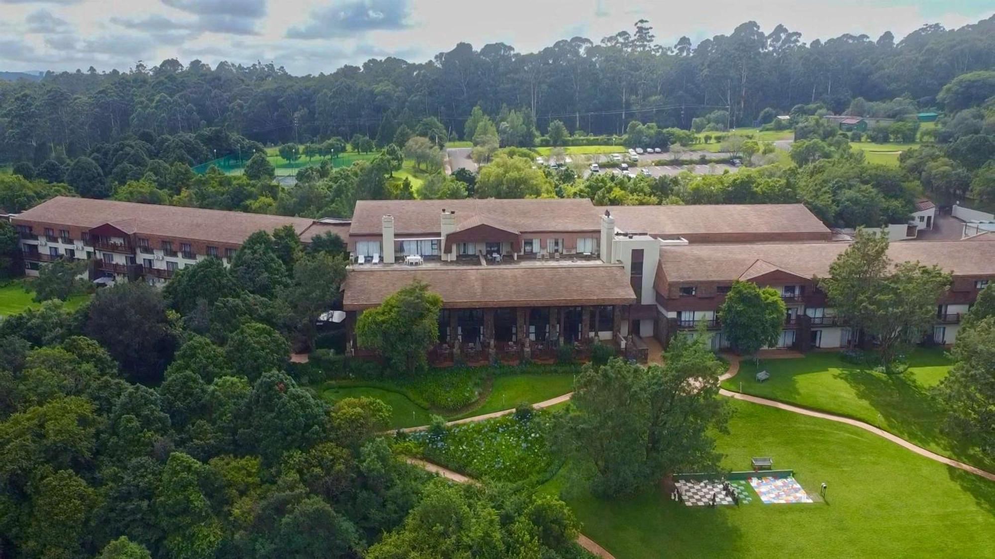 Drakensberg Sun Resort Cathkin Park Exterior photo