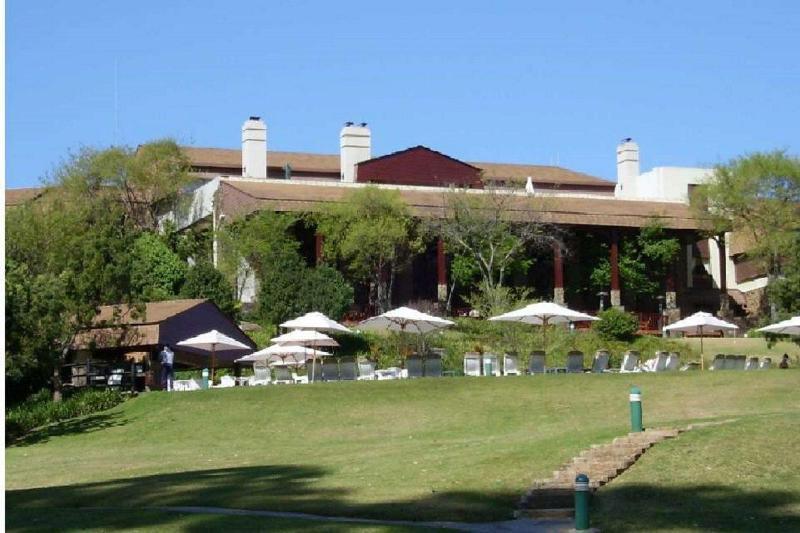 Drakensberg Sun Resort Cathkin Park Exterior photo